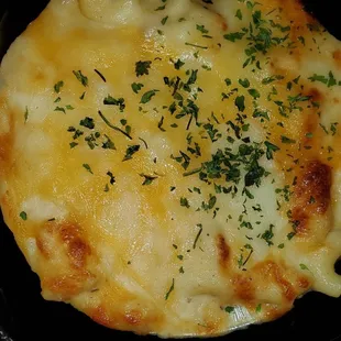 Creamy Mac and cheese... perfect!!!!