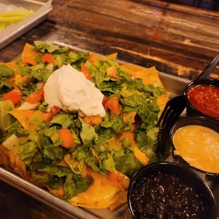 a tray of nachos