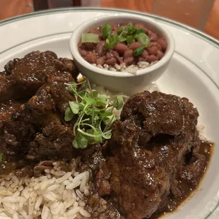 Oxtails, red beans &amp; rice