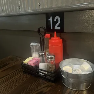 Table set, again often seen at diners in the area