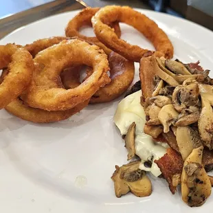 Bacon mushroom Swiss burger no bun with onion rings