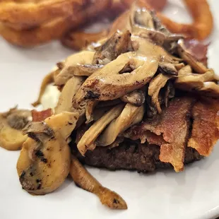 Bacon Mushroom Swiss Burger