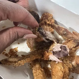 4 Chicken Wings