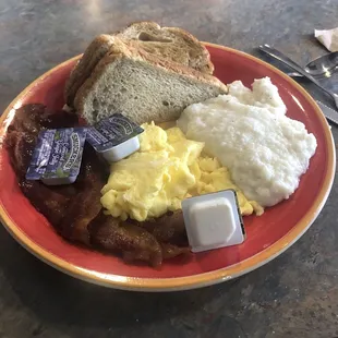 Bacon eggs grits and rye