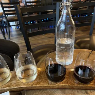 Red and white wine flight