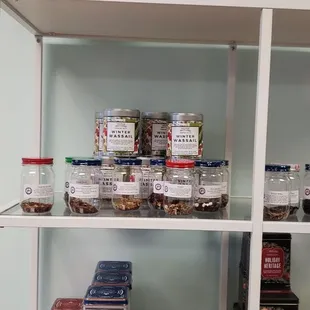 shelves of teas and tea bags