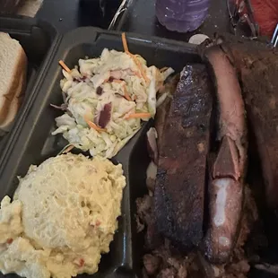 Ribs, potato salad and coleslaw