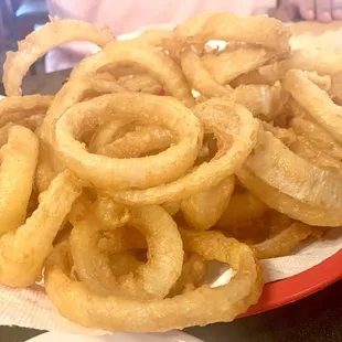 A plate of onion rings.