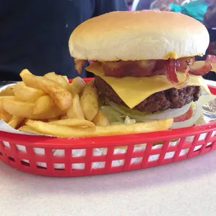 Bacon cheeseburger