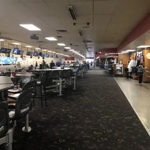 Tables and the aisle