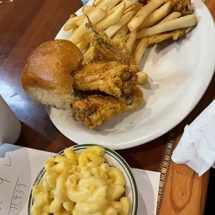 4 wing dinner with mac and cheese and fries