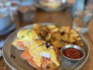 King Tide Fish and Shell