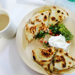 Quesadilla with beef fajita