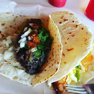 two tacos on a plate