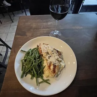 Cajun grilled swordfish, Parmesan risotto, green beans and a Malbec