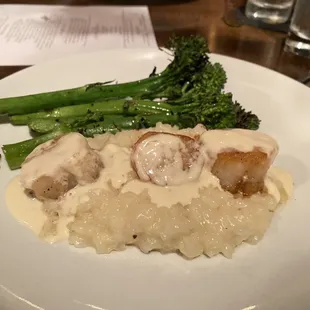 Scallops with Risotto and Broccolini