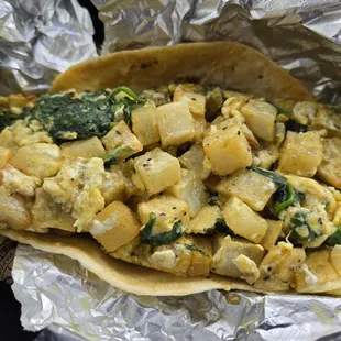 Potato egg &amp; spinach taco