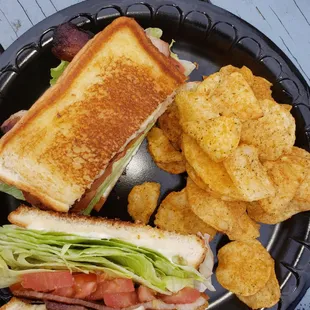 Classic BLT Sandwich