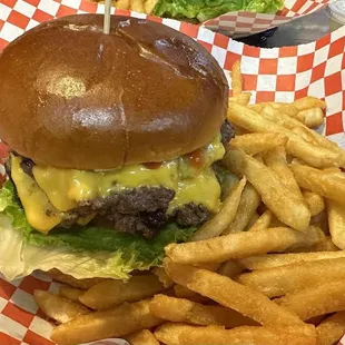 Best Burger and fries. Delicious.