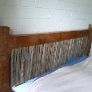 Head board with Saguaro rib features