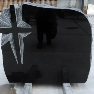 Cross cut into China Black Granite