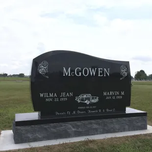 China Black Granite Wave Shaped Monument. Polished on all sides