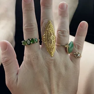 The emerald ring, jade ring and rose ring I have bought from there very well priced.