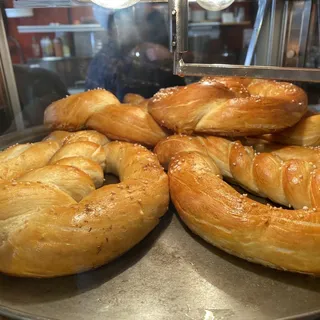 Plain Pretzel