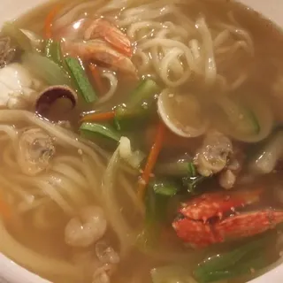 Handmade Noodle with Seafood