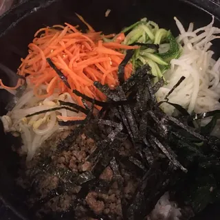Hot Stone Pot Beef Bimbimbap