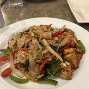 L7. Pad Kee Mao Lunch