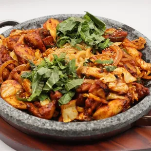 B12. Spicy Stir-Fry Chicken
