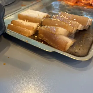 Bossam (Steamed Pork belly) ()