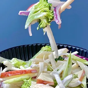 Mayo base house dressing with daikon radish, broccoli, red onion, red bell pepper, apple and edamame. Allergy Info: Eggs, Wheat