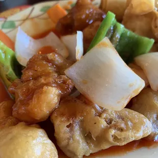 Sweet and sour pork lunch portion