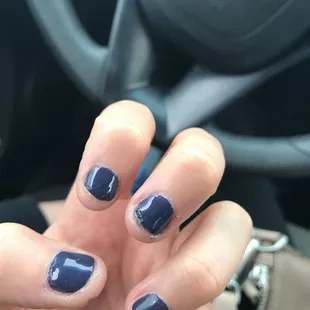 1/10 manicure. Limited color options and careless service.