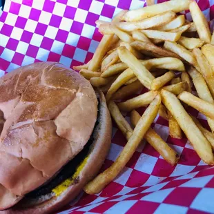 Cheeseburger with mustard only!