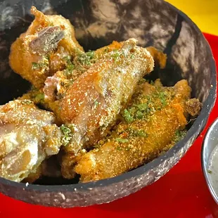 Mojo chicken wings