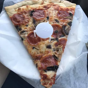 Garlic Mushroom Pizza