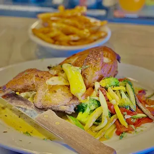 David&apos; Half Roasted Chicken