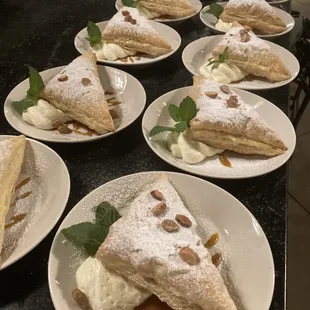 Milhojas with orange cream and toasted almonds