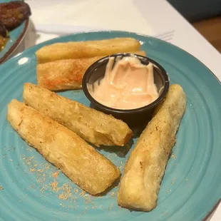 Yuca fries