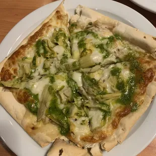 Chicken pesto 8" pizza.