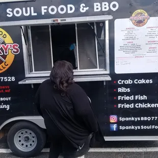 They're baaaaaaaaaack..... First Saturday of their season.