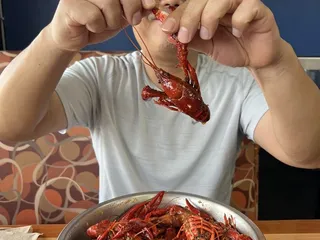 Gulf Seafood Restaurant and Live Crawfish Wholesale