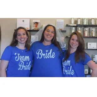 We're so happy to meet these lovely ladies before the big day! Thank you for letting us be a part of your relaxation.