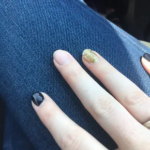 I got my nails done (shellac) on Saturday. By Sunday morning, 2 of my nails were completely gone. And today I lost another! Worst ever!