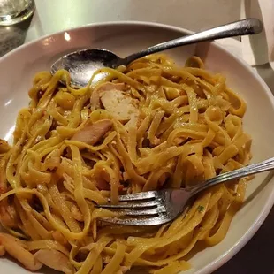 pasta dish, pasta, food