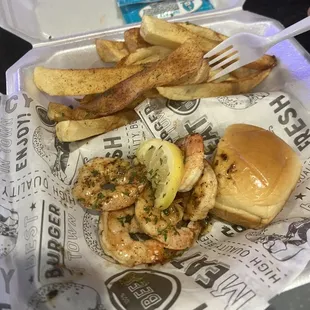 6 Pc. Shrimp Platter (can get grilled or fried)