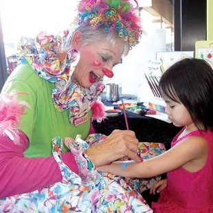 Sparkles painting at "Tracy Celebrates Children!"